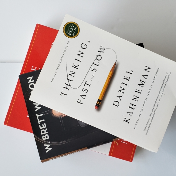 π2/$30π 3 Random Mix Books - Never Read - Picture 12 of 12